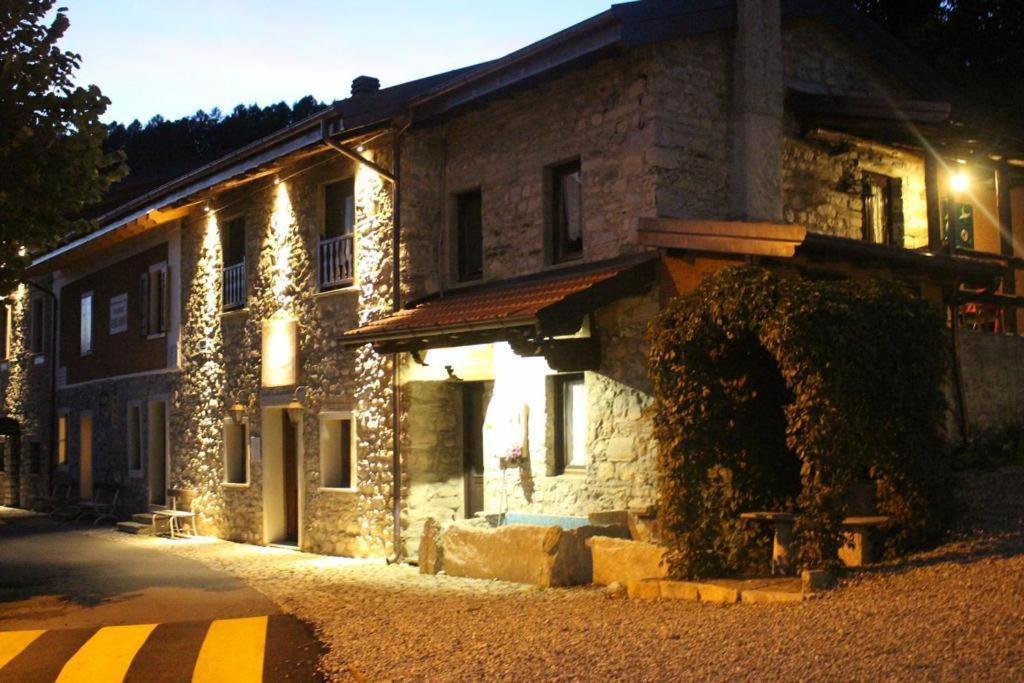 La Nevera Bauernhof Lanzo dʼIntelvi