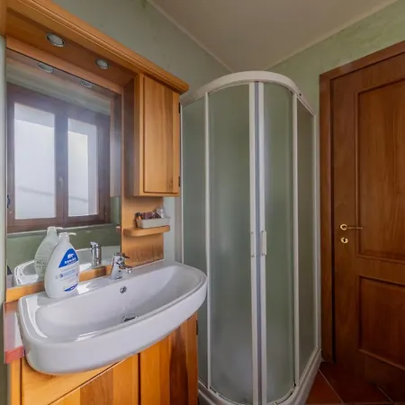 Agriturismo La Nevera Lanzo dʼIntelvi Chambre photo